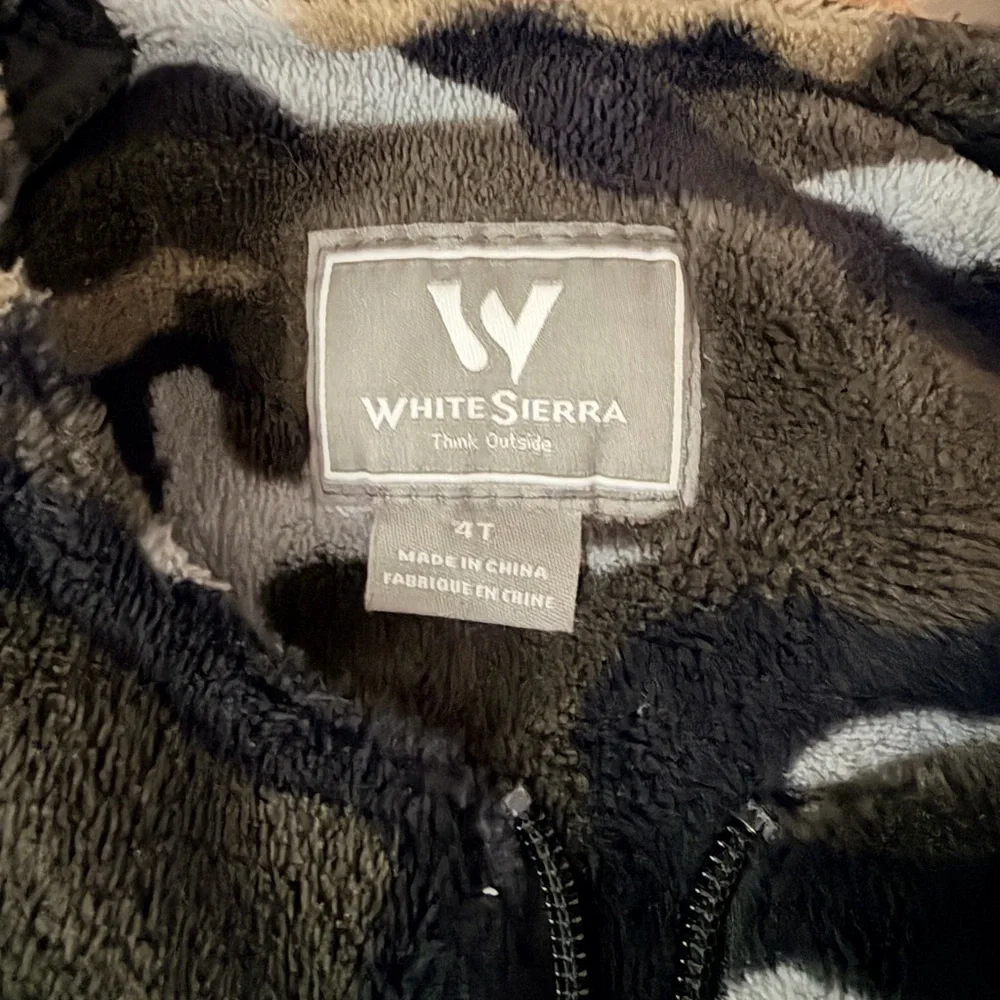 White Sierra Todder’s Black Snow Bib with Camouflage Upper Fleece (4T)